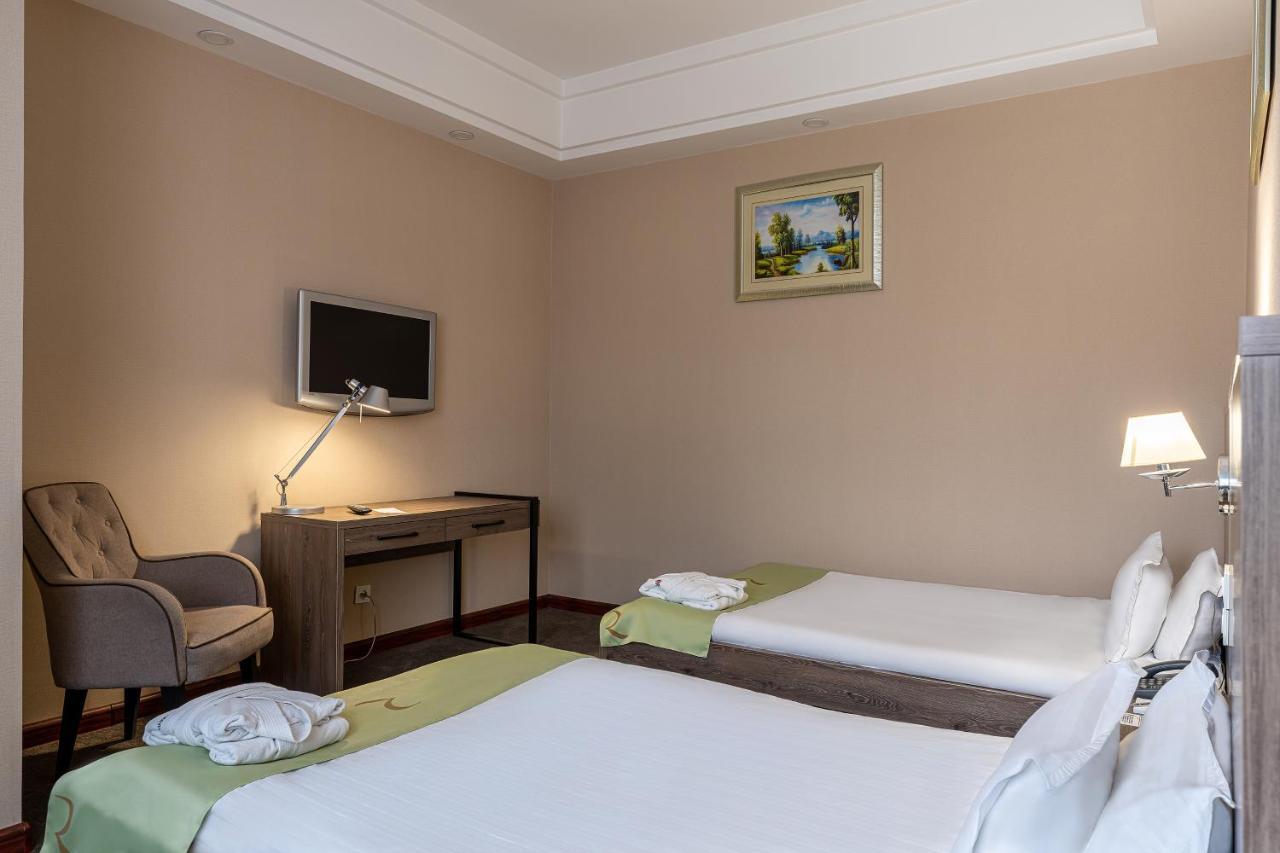 Renion Residence Hotel Almaty Exterior foto