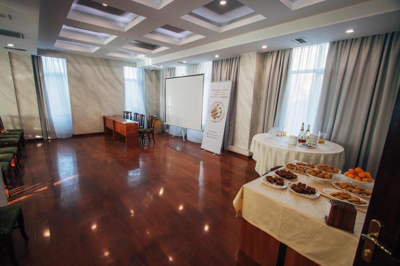 Renion Residence Hotel Almaty Exterior foto